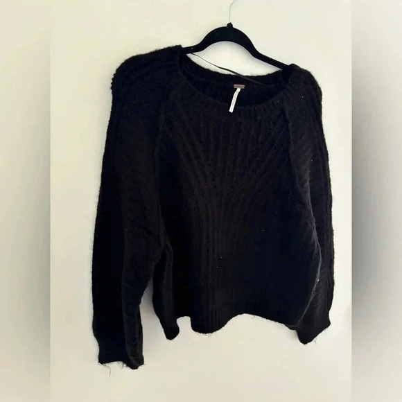 Free  People Black Carter Pullover Sweater NWT - Picture 7 of 9